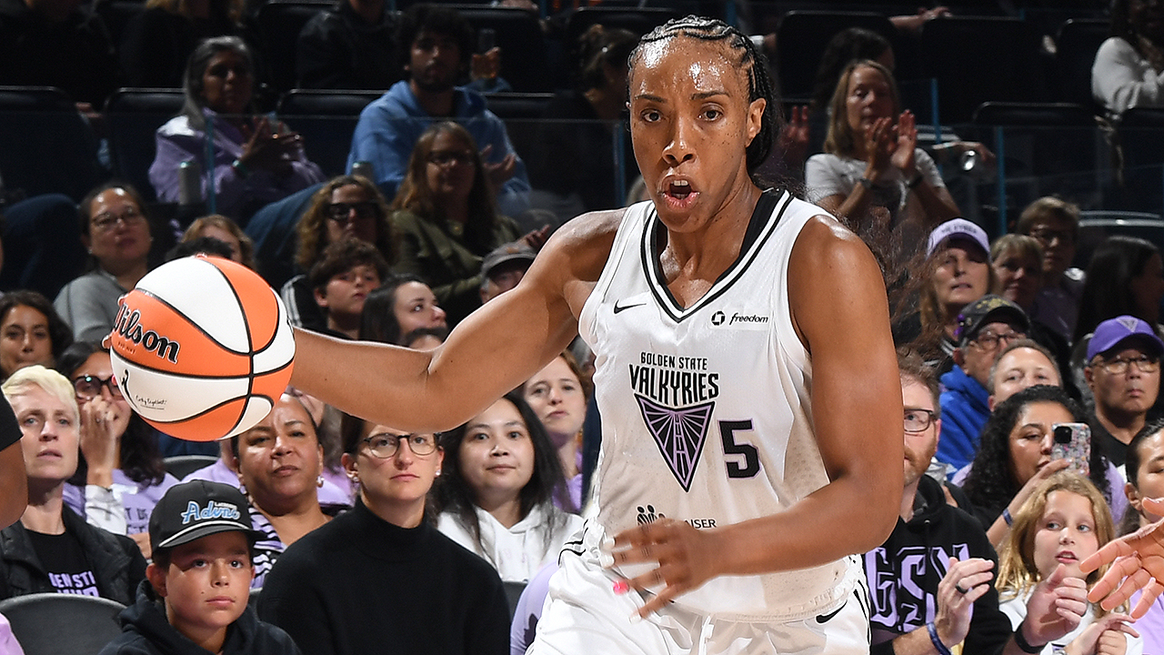 Kayla Thornton Undergoes Successful Knee Surgery